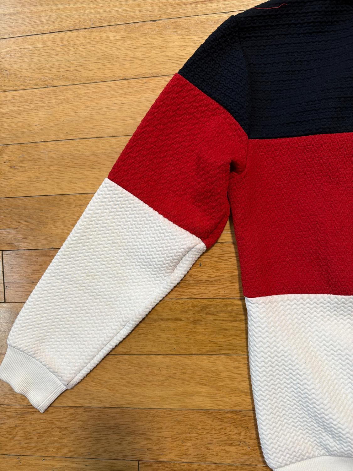 Quilted colorblock sweatshirt. - Image 2