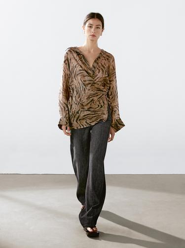 Zara Flowing jacquard kimono with rhinestone button - Chocolate - Image 0
