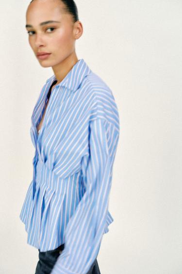 CHEMISE EN POPELINE À RAYURES ET PINCES - Rayure rouge de Zara - Image 4