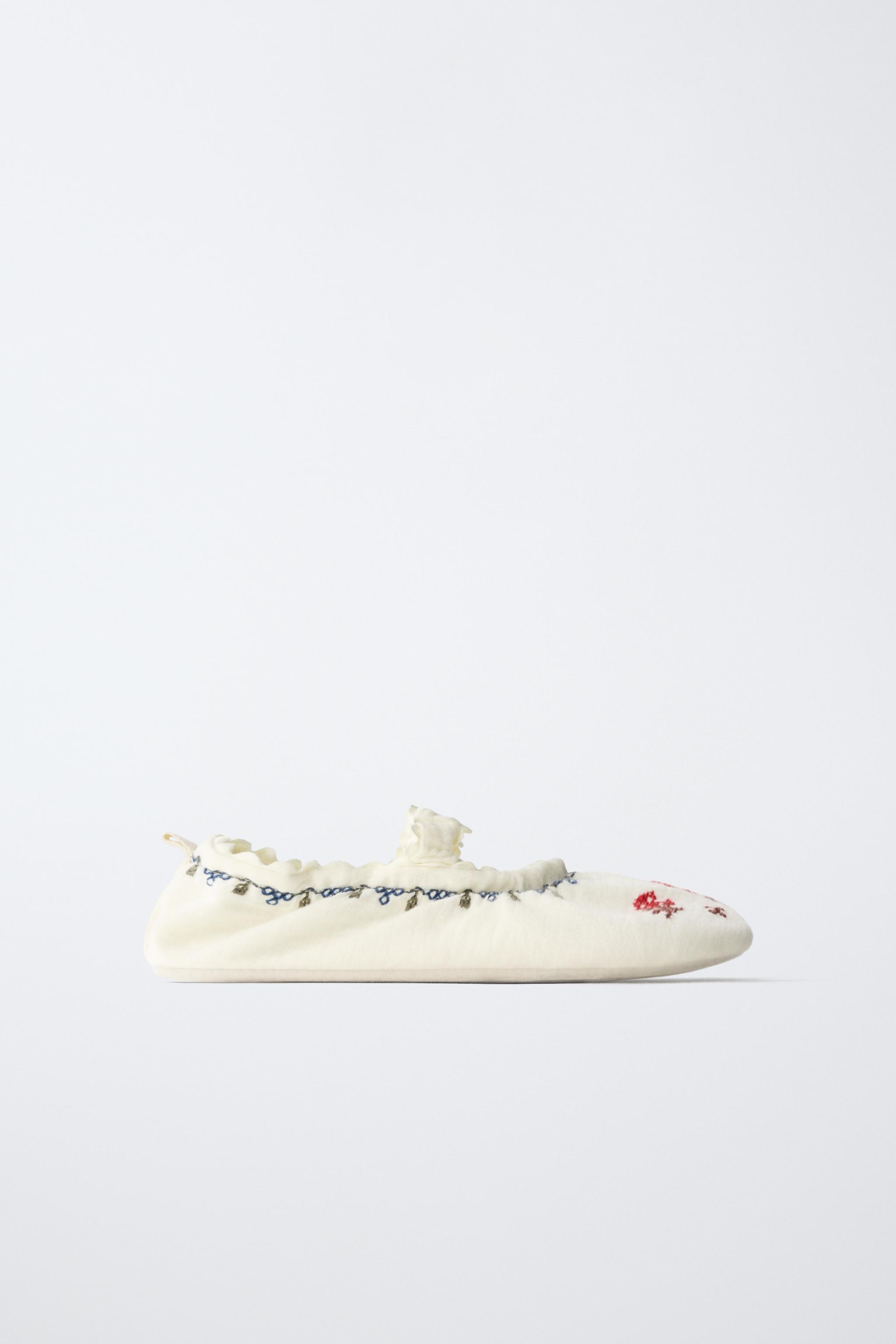 EMBROIDERED SLIPPERS
