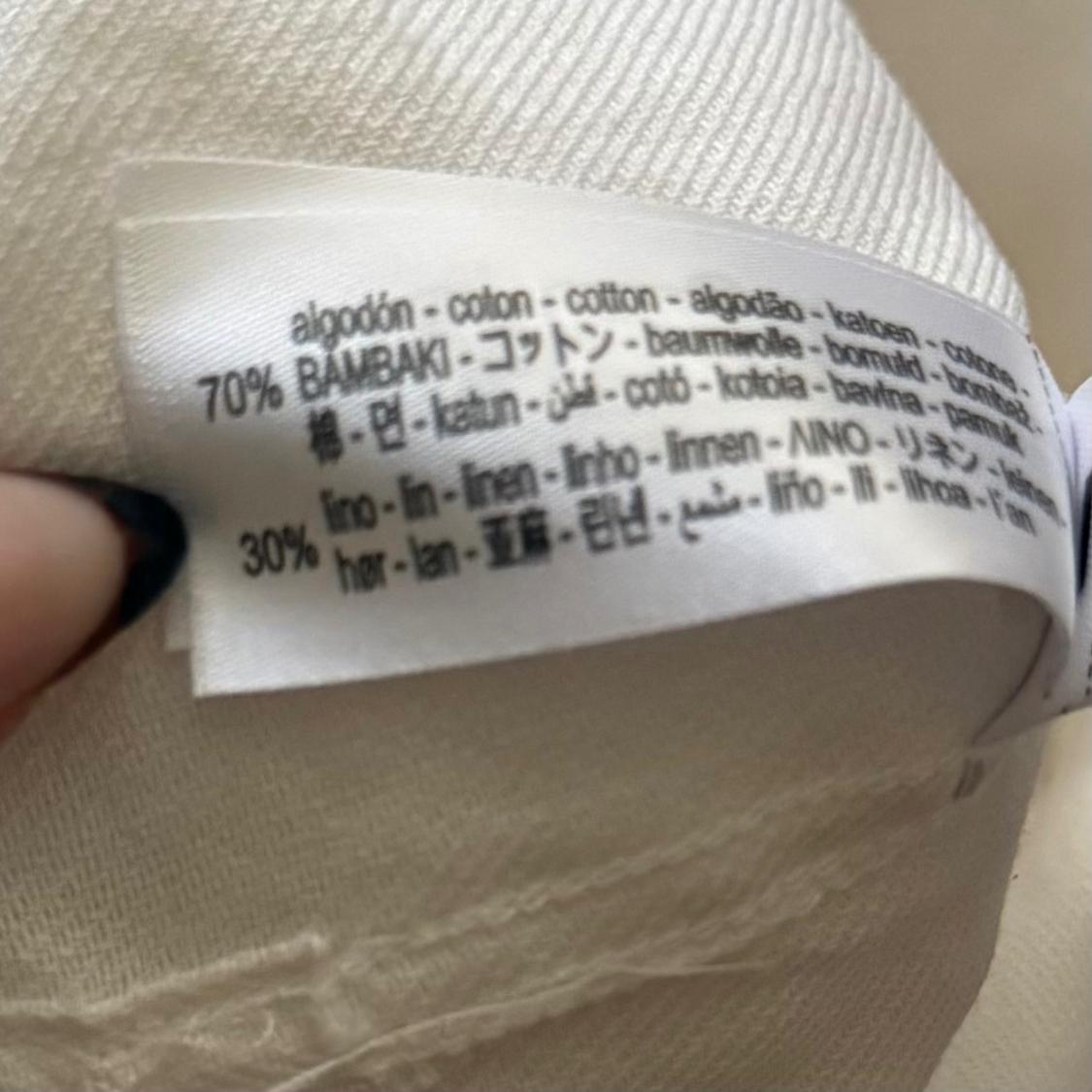 WHITE BUTTON TOP - Image 3