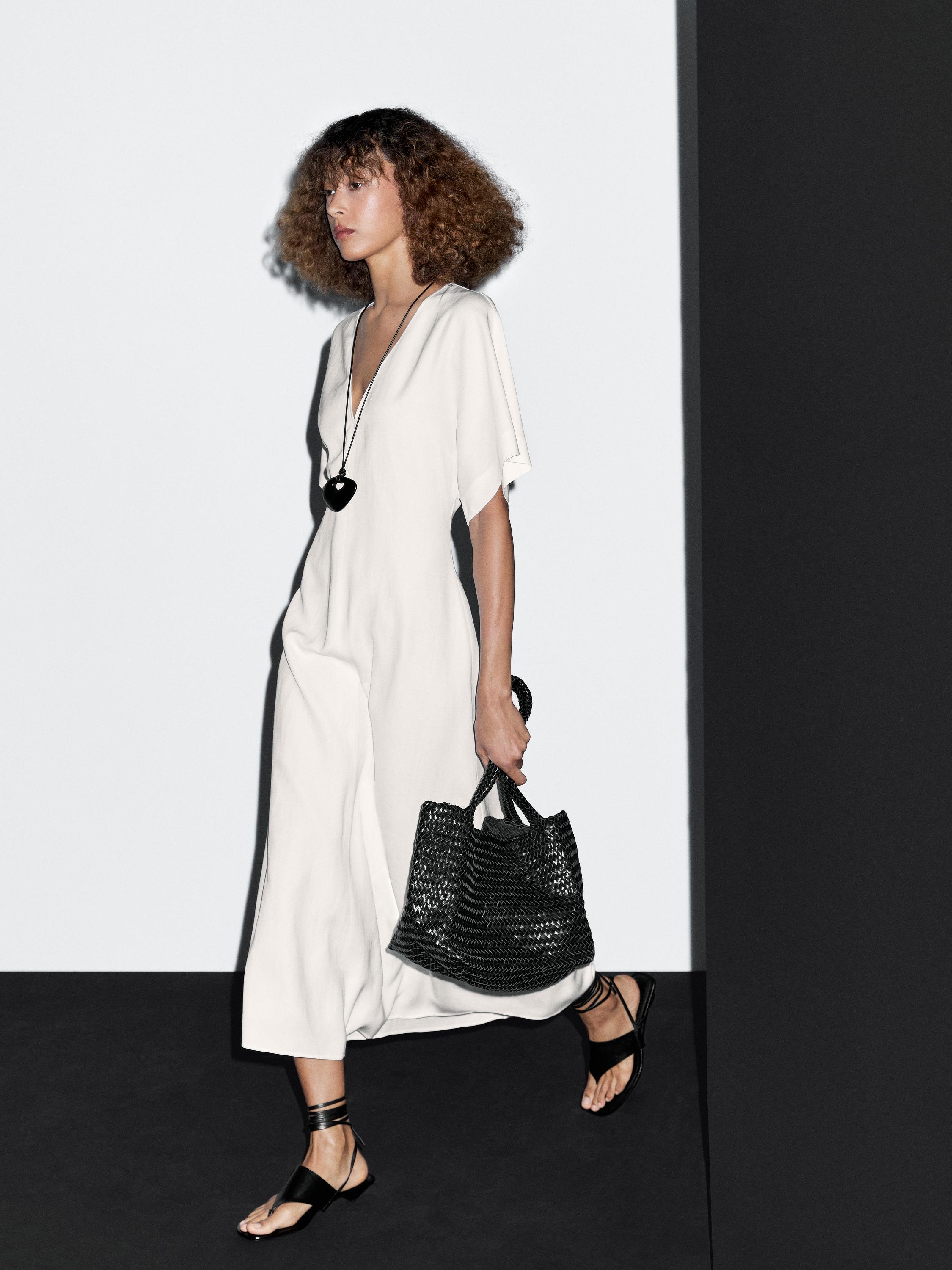 Robe midi ample décolleté en V