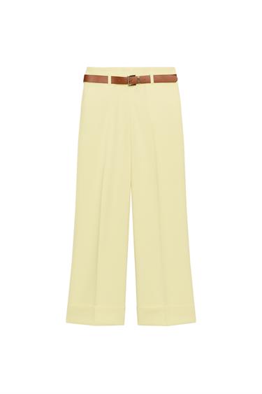 PANTALÓN BAJO VUELTA CINTURÓN - Amarillo claro de Zara