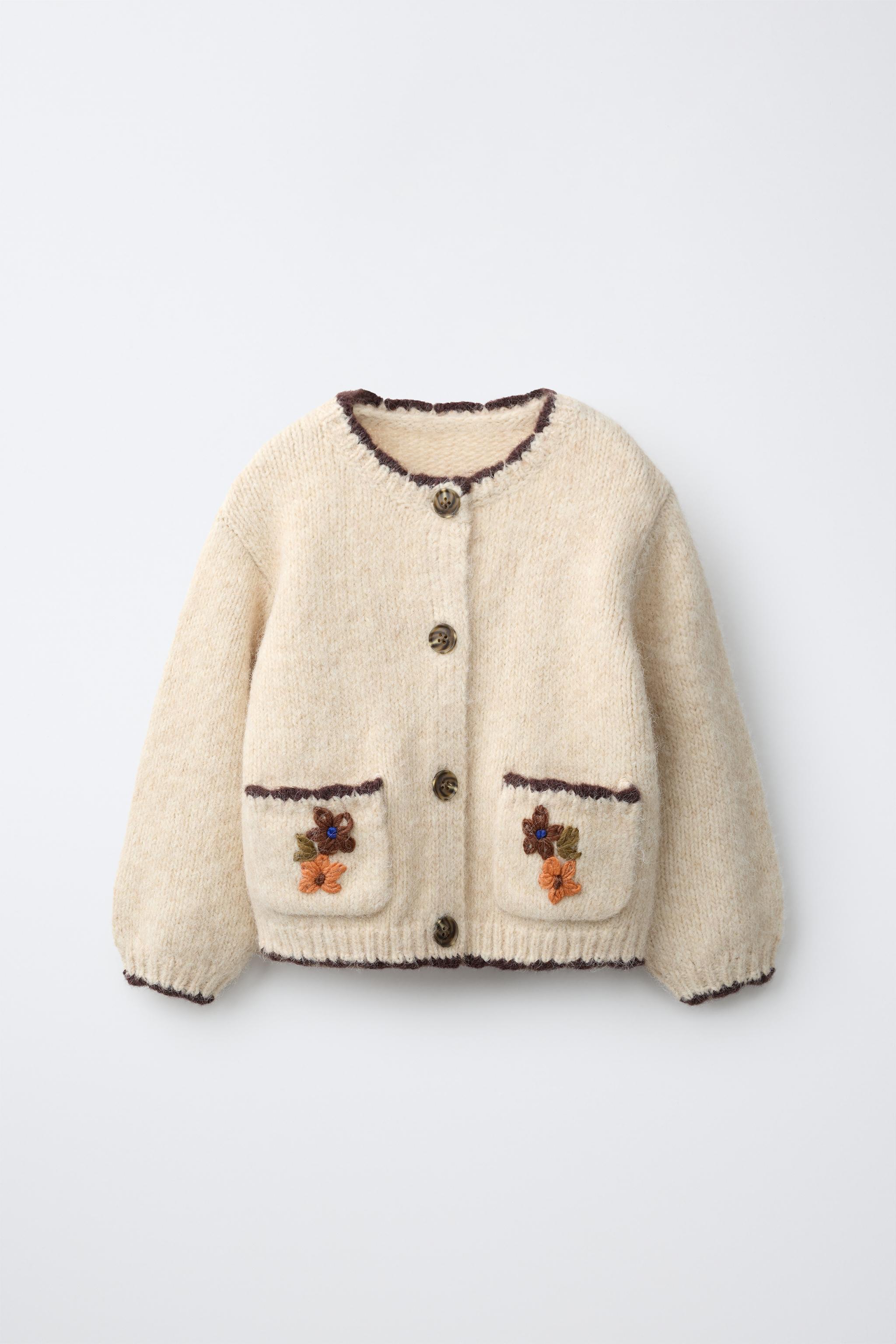CHAQUETA PUNTO BOLSILLOS FLORES BORDADAS