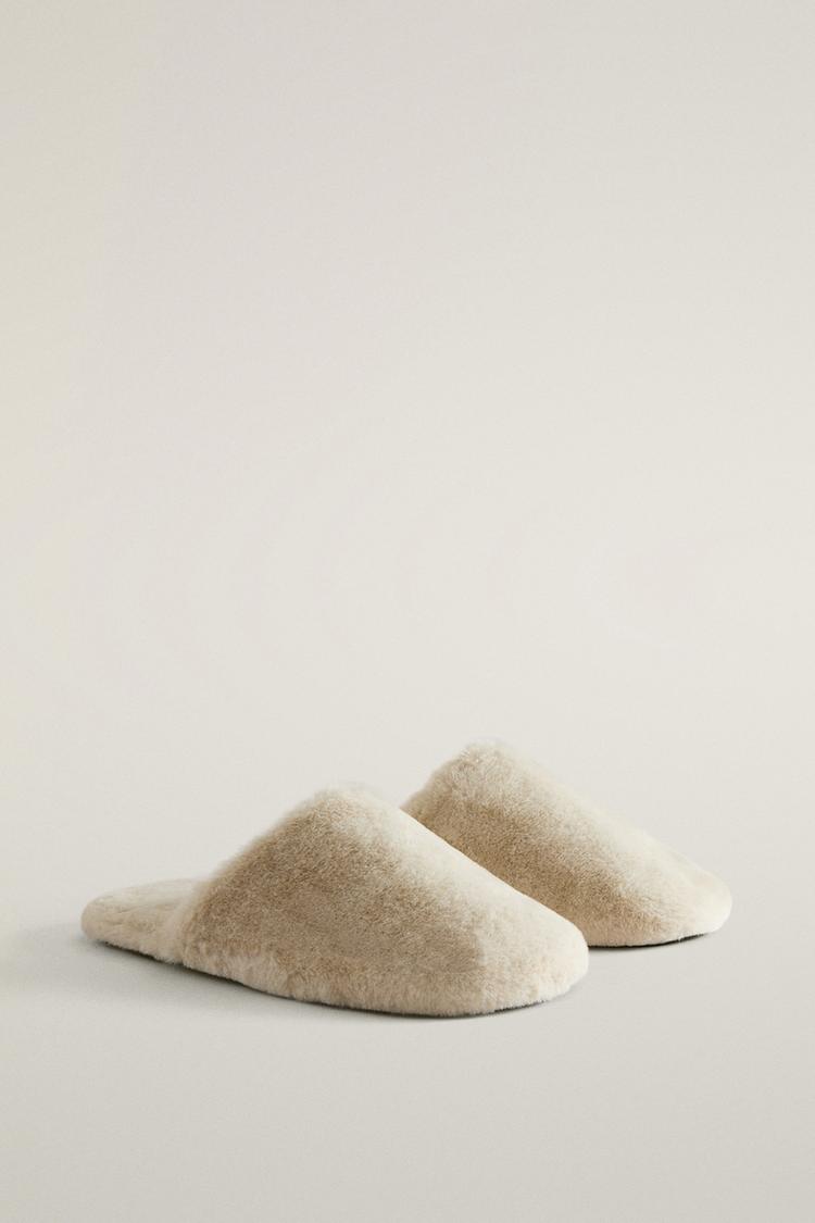 FAUX FUR MULE SLIPPERS — Beige