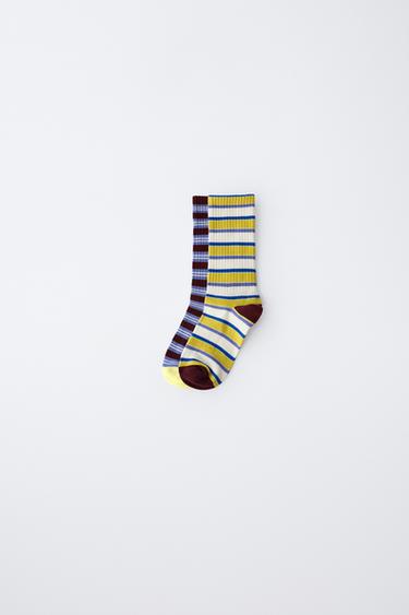 PACK DOS CALCETINES LARGOS RAYAS - Multicolor de Zara - Imagen 0