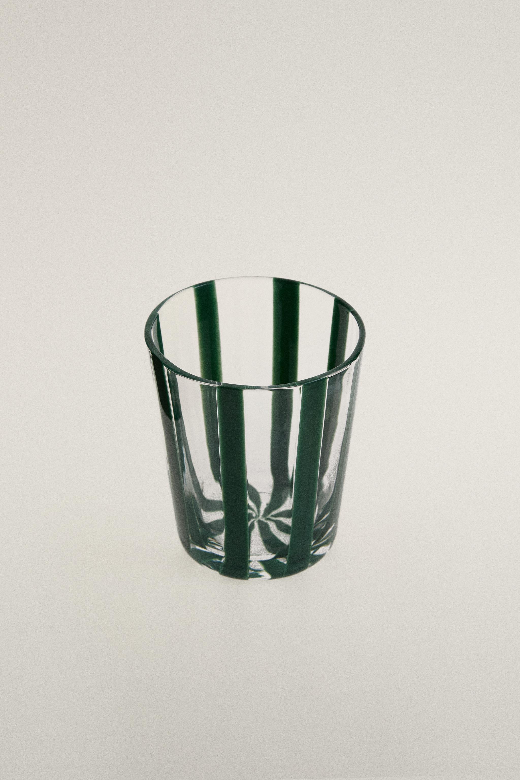 GLASS TUMBLER WITH LINE DESIGN — Green