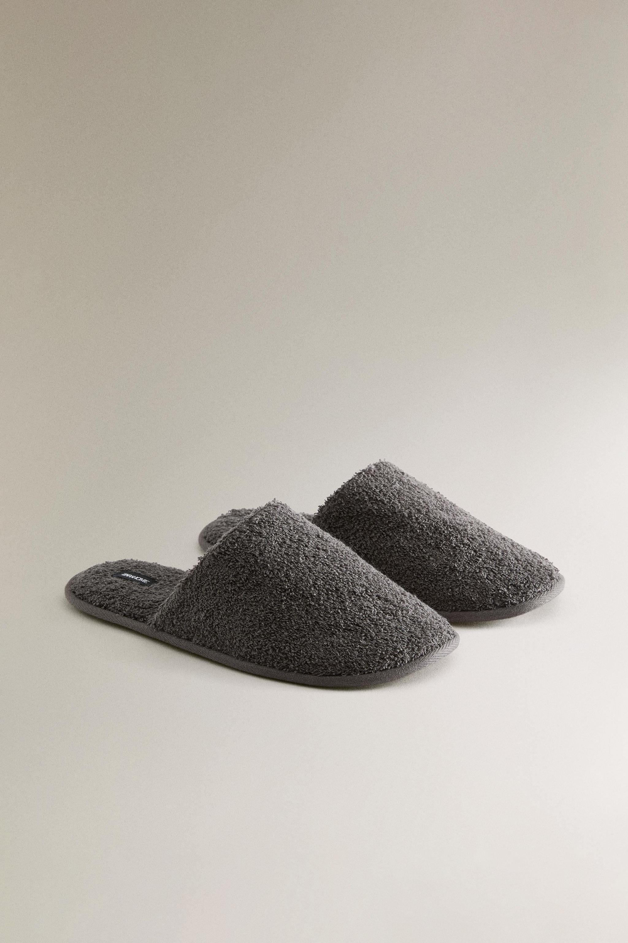 TERRY BATHROOM SLIPPERS — Dark Gray