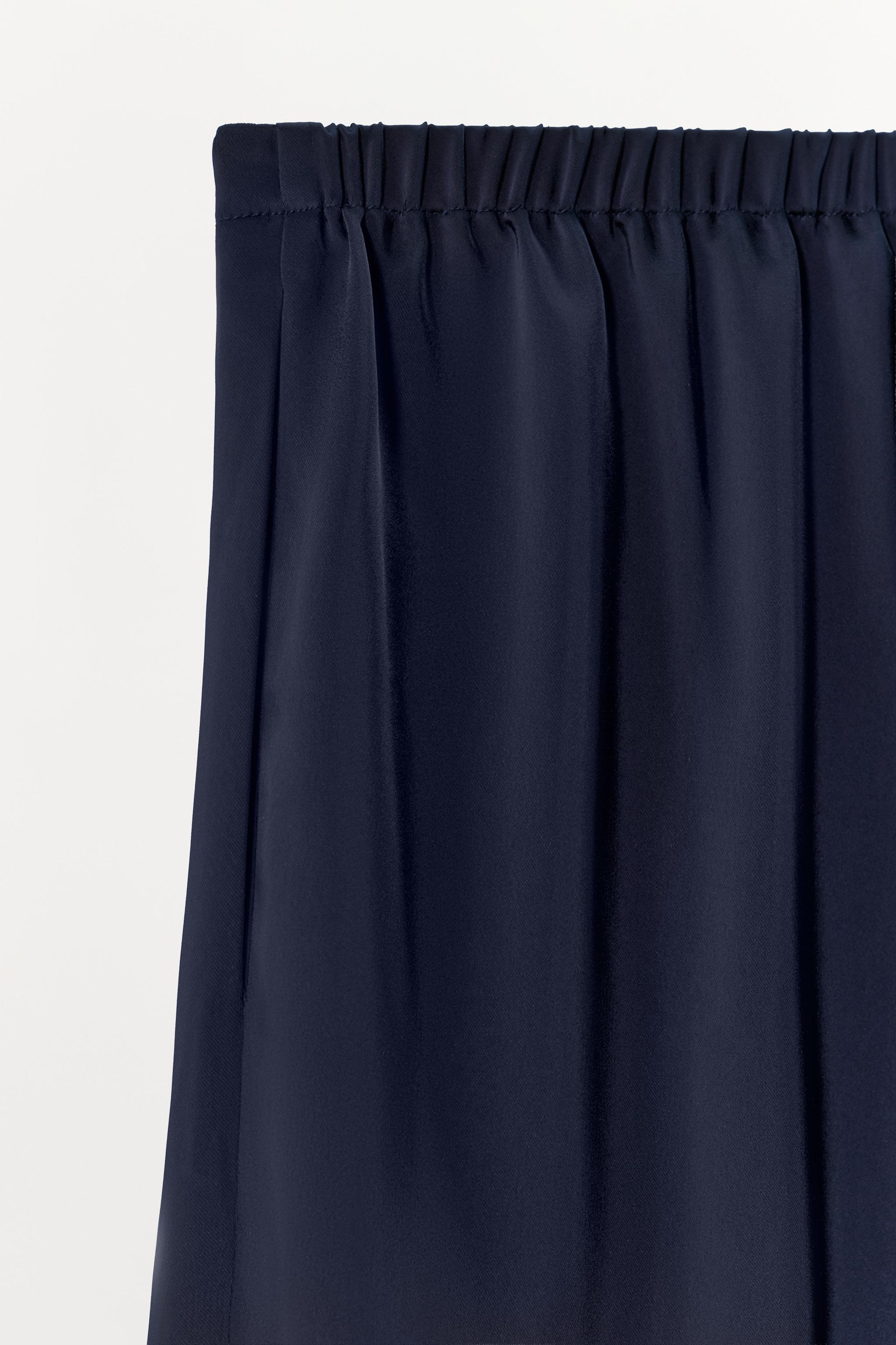 HIGH-WAISTED SATIN PANTS