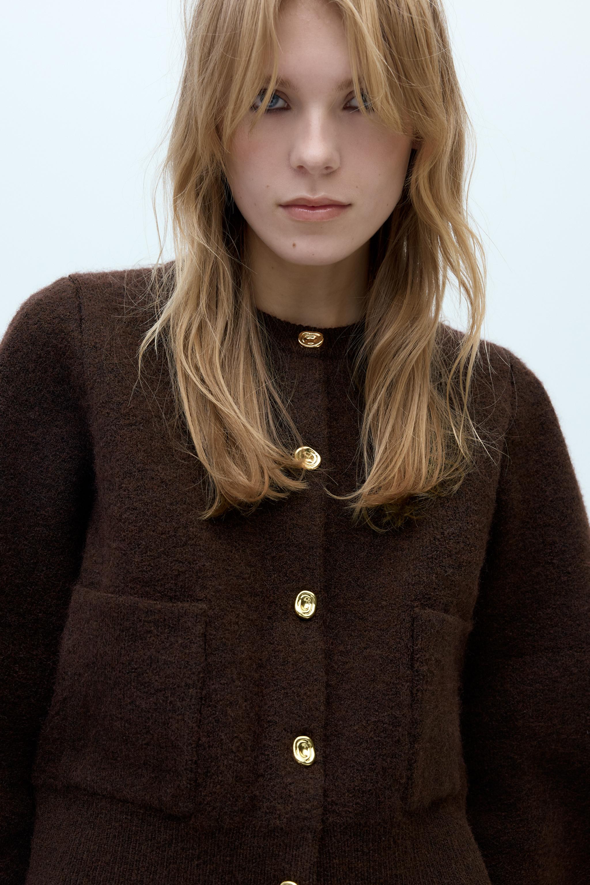 ゴールドボタン ニット カーディガン - ブラウン | ZARA Japan