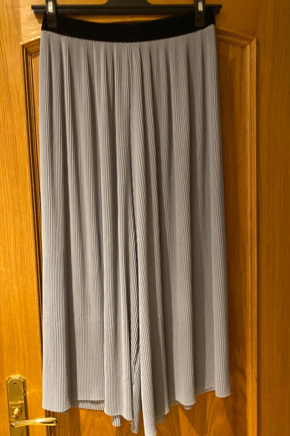 PLEATED TROUSERS