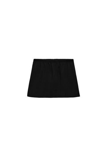 FALDA MINI SHORTS - Negro de Zara