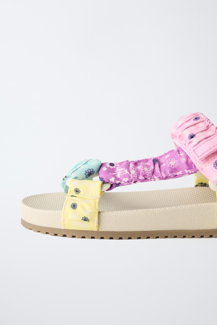 SANDALIAS TÉCNICAS CON ESTAMPADO PAISLEY 6