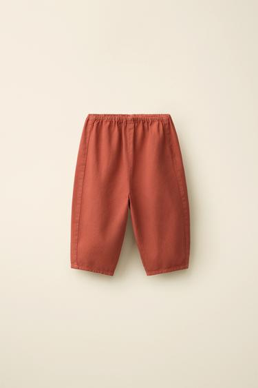 Pantalón de lona creado por Caramel London x Zara