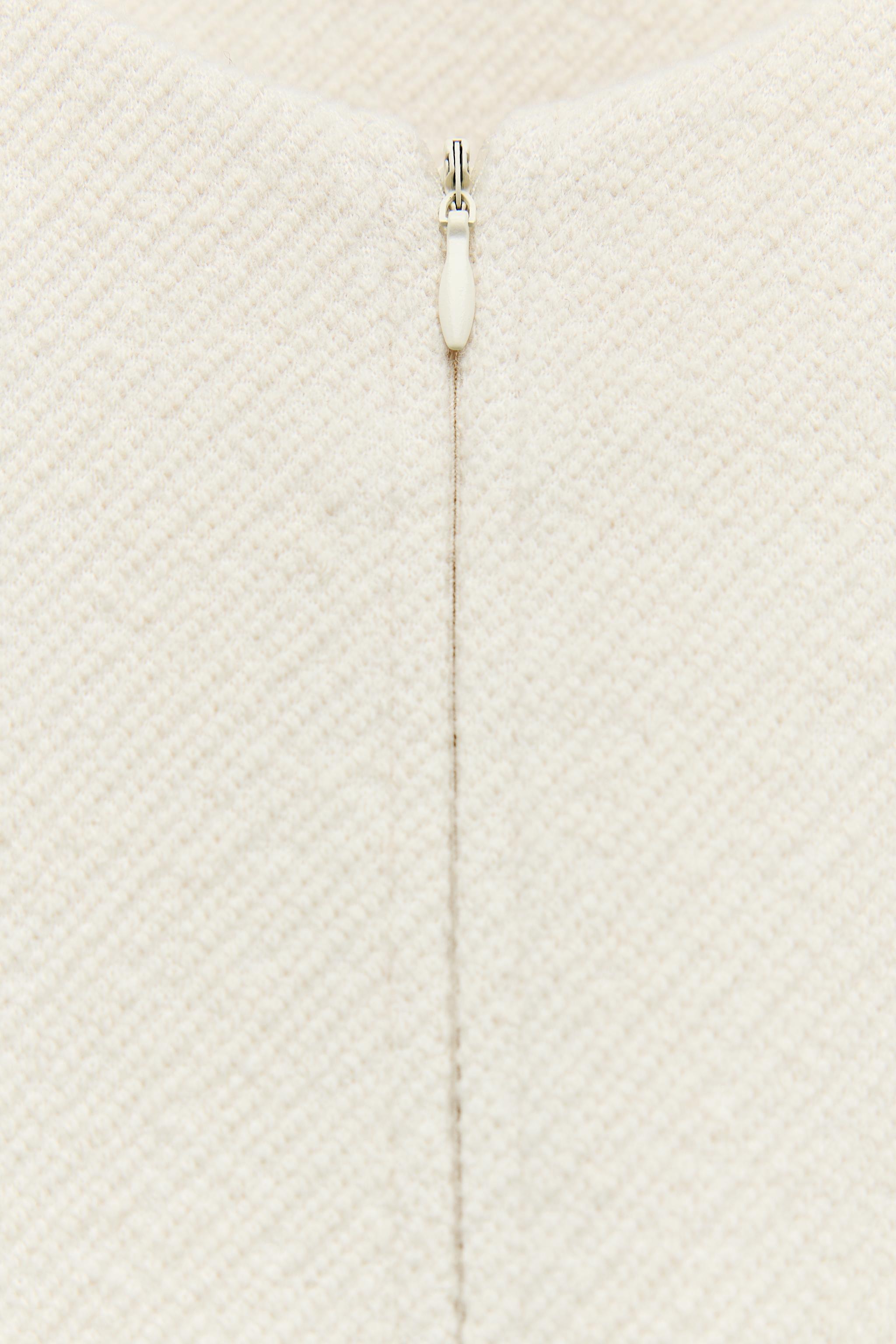 FITTED ZIP TOP - Ecru | ZARA UAE - Dubai/Sharjah/Ajman/UAQ FITTED ZIP TOP - Ecru | ZARA UAE - Dubai/Sharjah/Ajman/UAQ