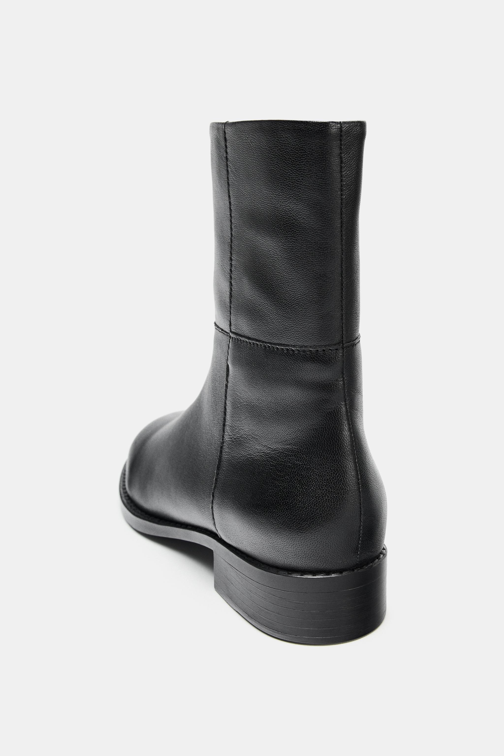 LOW HEELED LEATHER ANKLE BOOTS