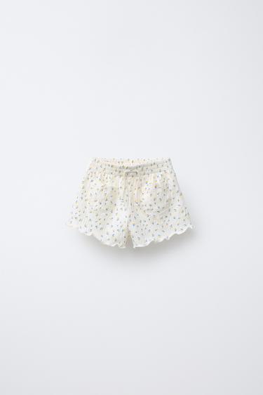 Zara FLORAL PRINT BERMUDA SHORTS - Light ecru