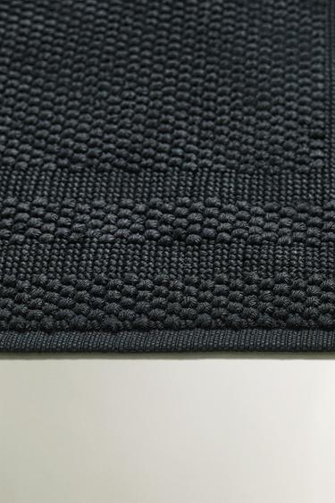 TAPIS DE BAIN COTON - Noir de Zara - Image 1