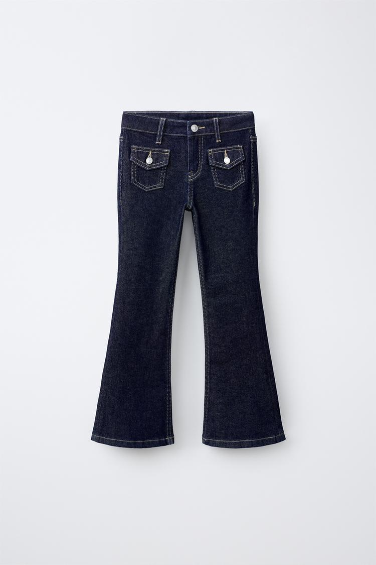 JEANS ACAMPANADOS CON BOLSILLOS 2