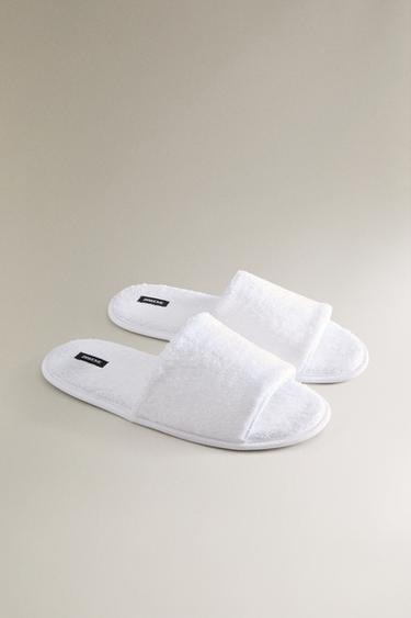 OPEN TERRY BATHROOM SLIPPERS — White 2