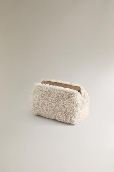 MEDIUM FAUX FUR WASH BAG - Ecru White by Zara - Image 3