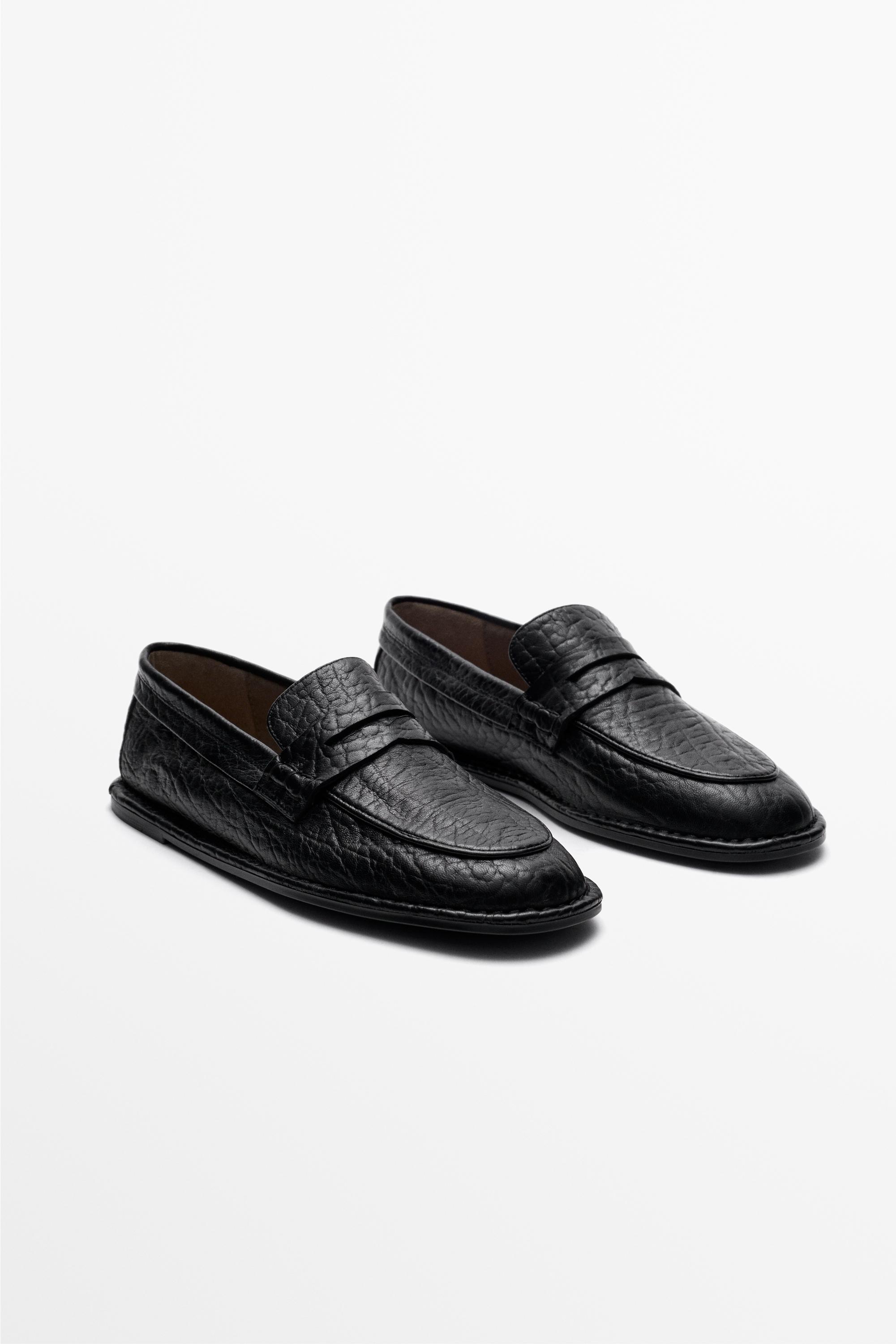 Soft leather loafer — Black
