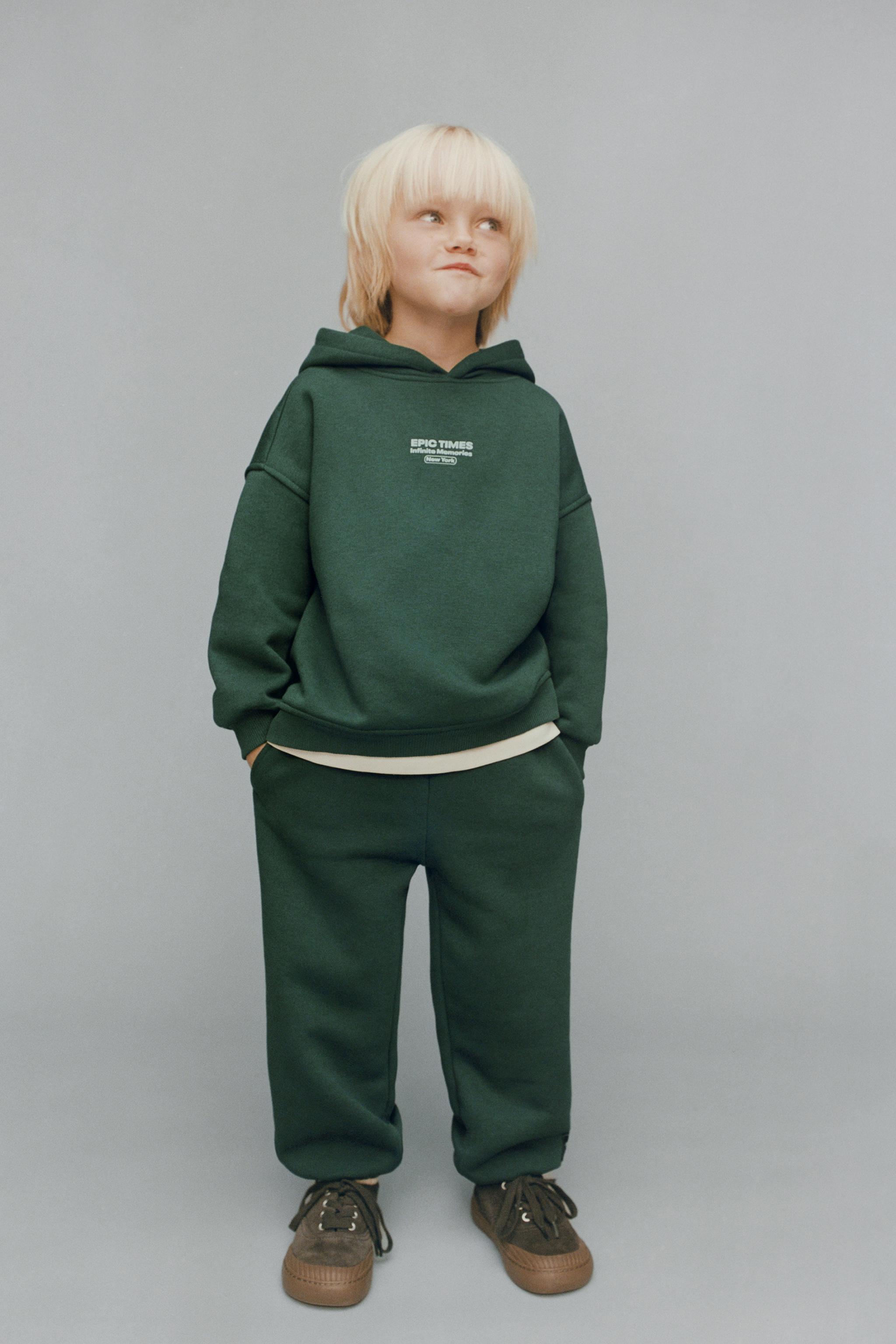 ZARA シャイニーテキストスウェットシャツ　ラメジョガーパンツ　セットアップ ZARA シャイニーテキストスウェットシャツ ラメジョガーパンツ