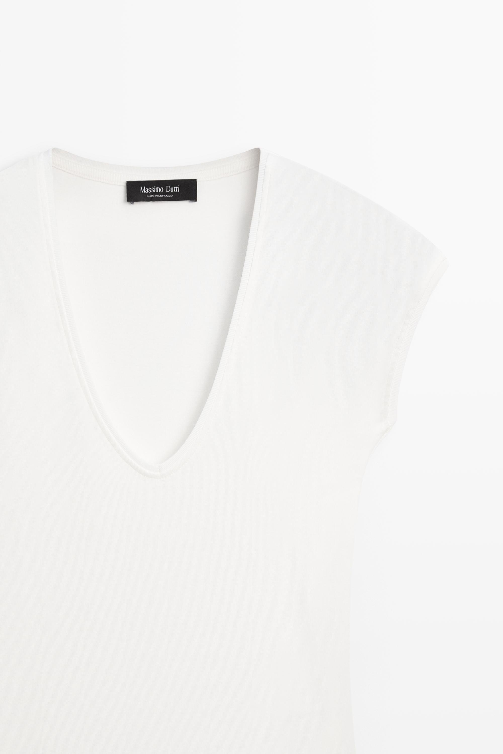 T-shirt col en V