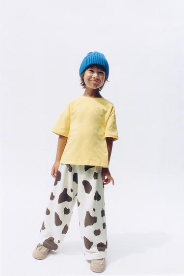 PANTALÓN FELPA ESTAMPADO VACA - Crudo / Marrón de Zara