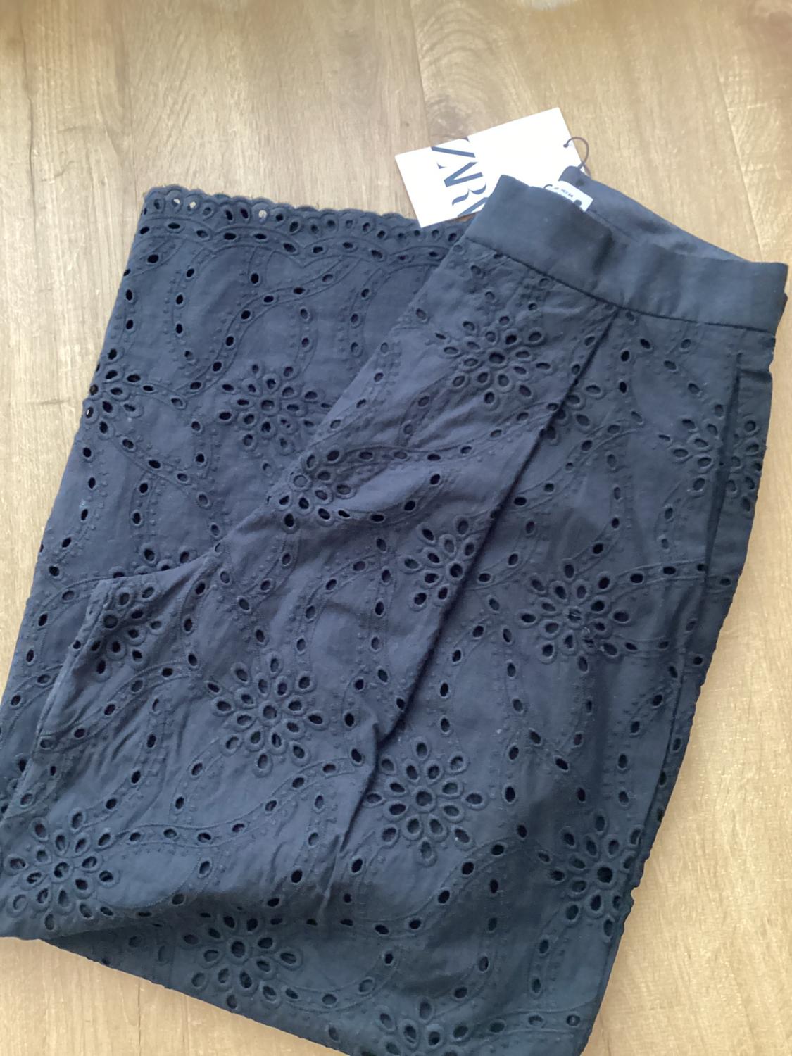TROUSERS WITH CUTWORK EMBROIDERY - Image 3