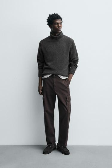 بنطلون كارغو TWILL - شوكولاتة الخاص بـ Zara