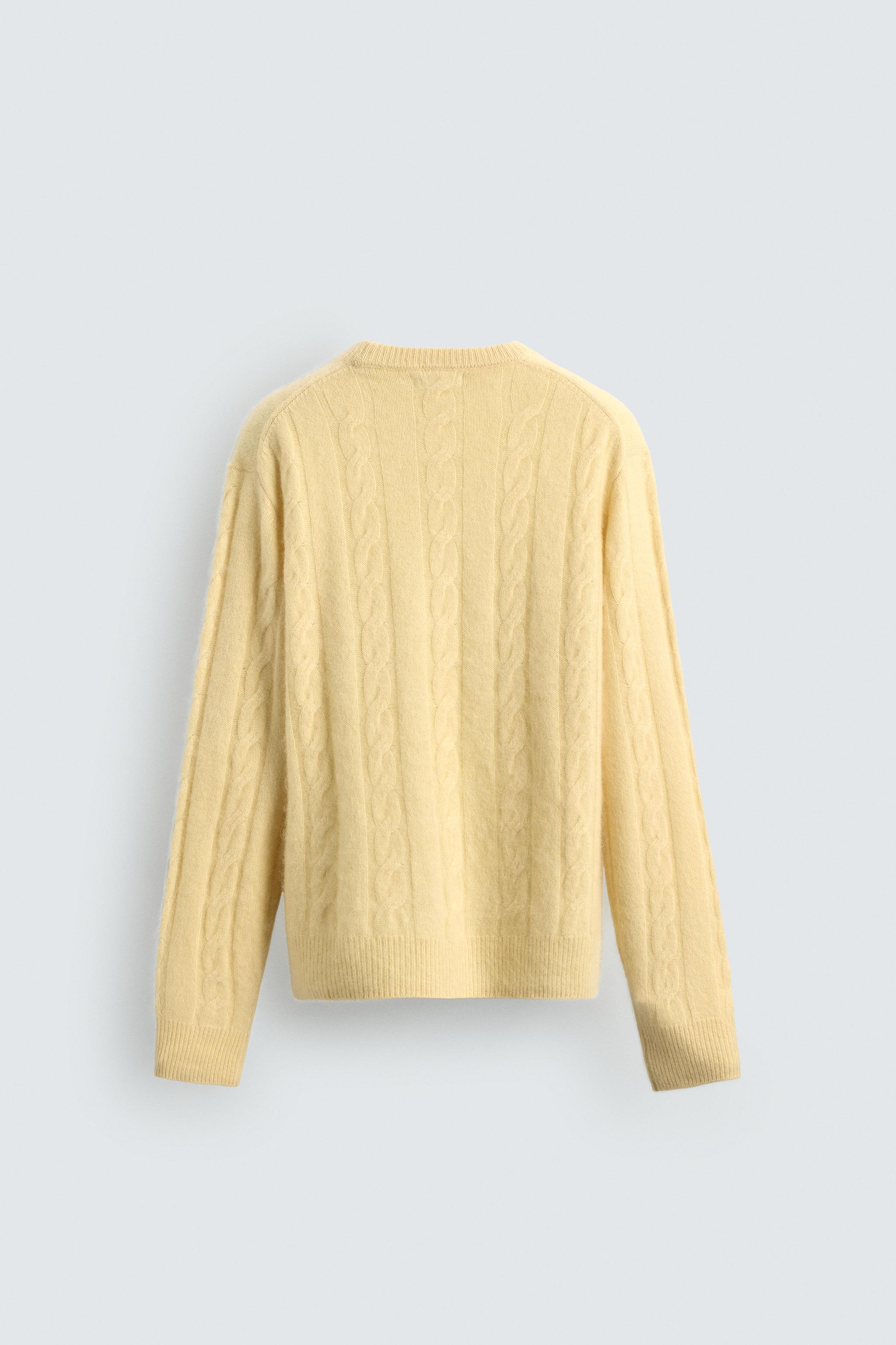 BRUSHED TEXTURED CABLE JUMPER
