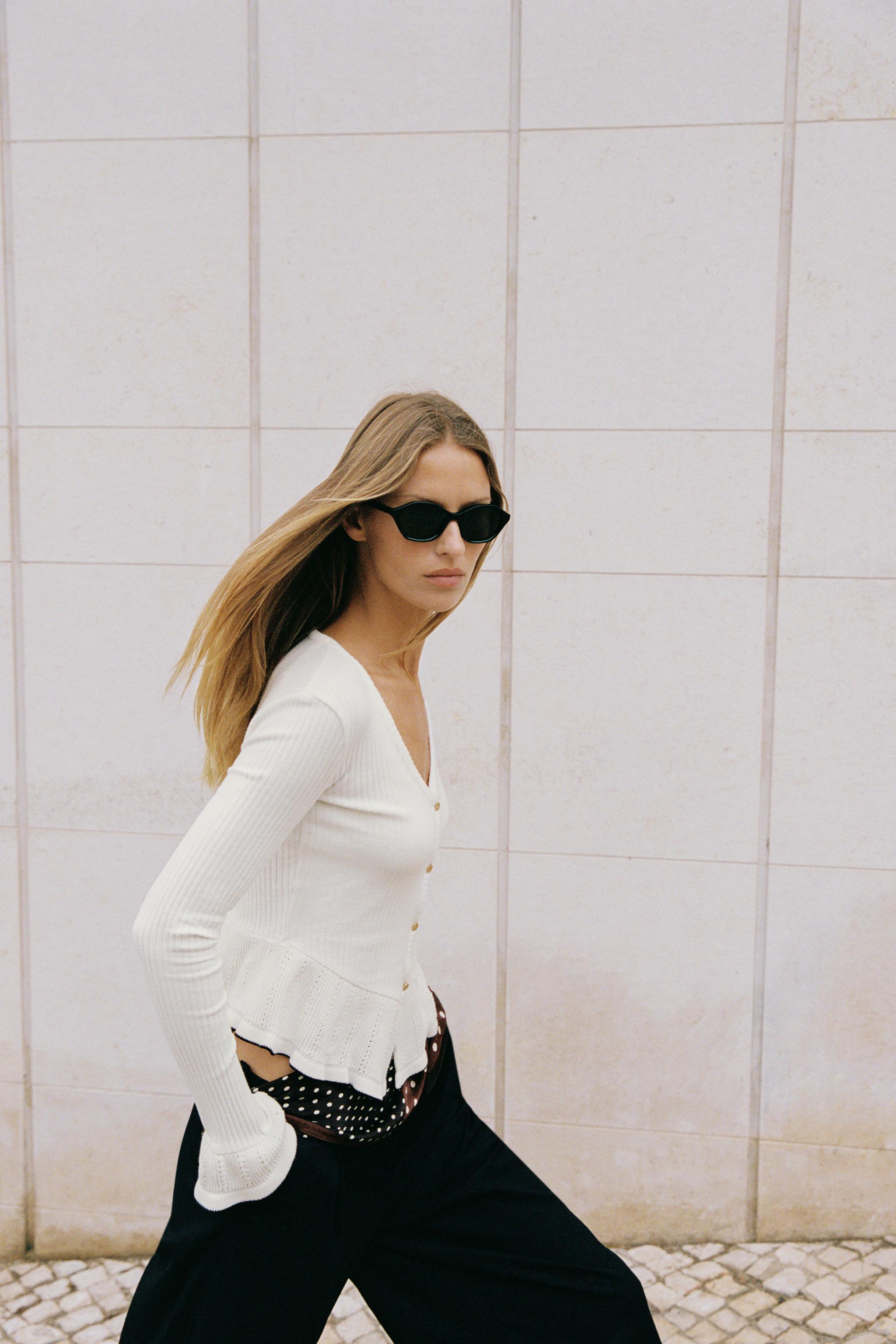 VESTE SOFT À VOLANTS