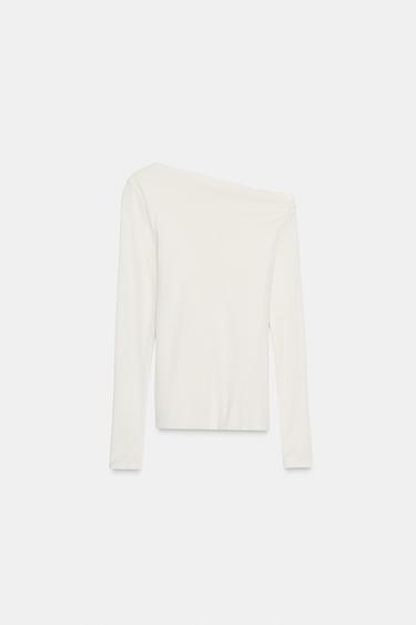 T-SHIRT ASYMÉTRIQUE À MANCHES LONGUES - Écru de Zara - Image 4
