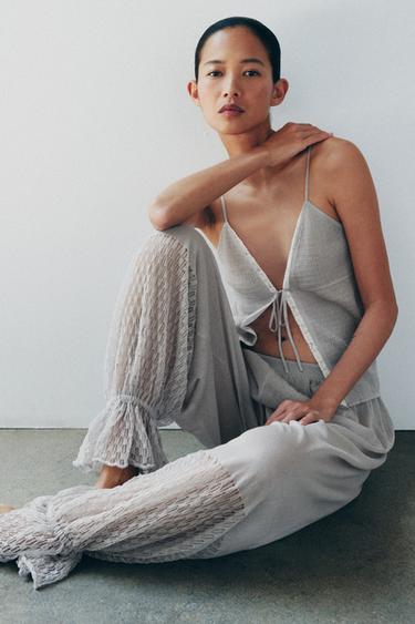 PANTALON EN MAILLE BOUFFANT À VOLANTS - Gris de Zara