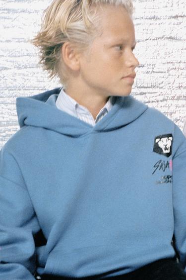 SWEAT À CAPUCHE IMPRIMÉ KPOP DEMON HUNTERS™ NETFLIX © - Bleu de Zara
