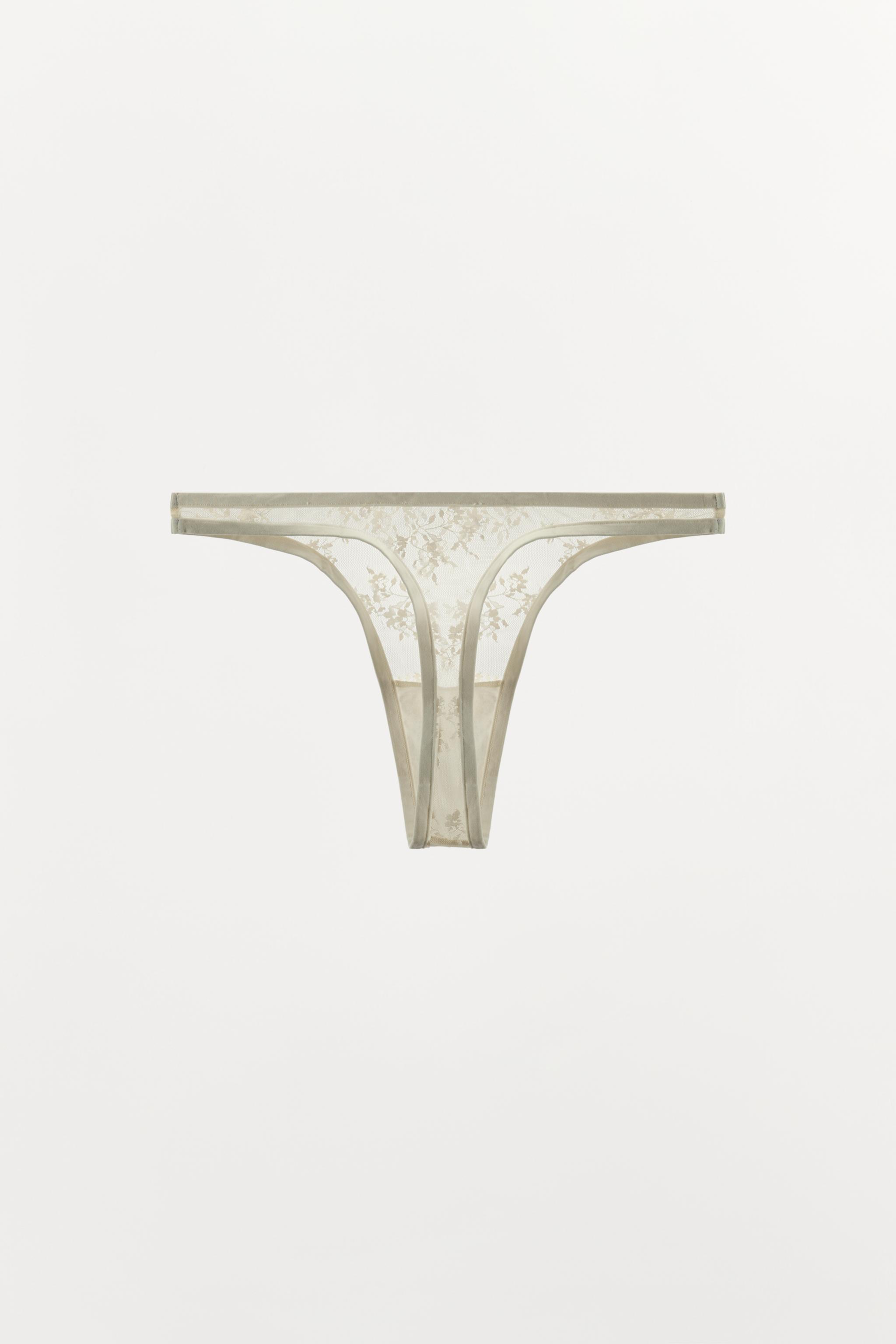 TANGA EN DENTELLE
