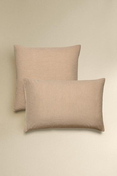STRIPED SEERSUCKER PILLOWCASE - Beige by Zara