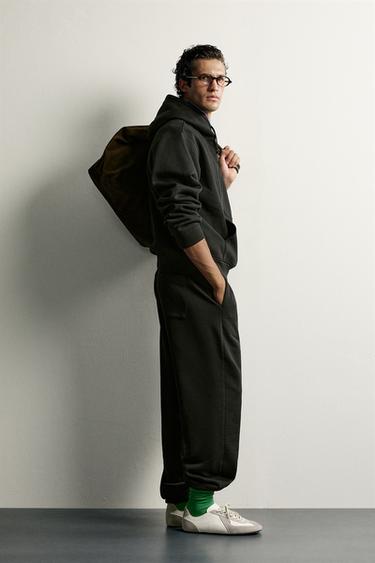 BASIC JOGGING TROUSERS - Black by Zara