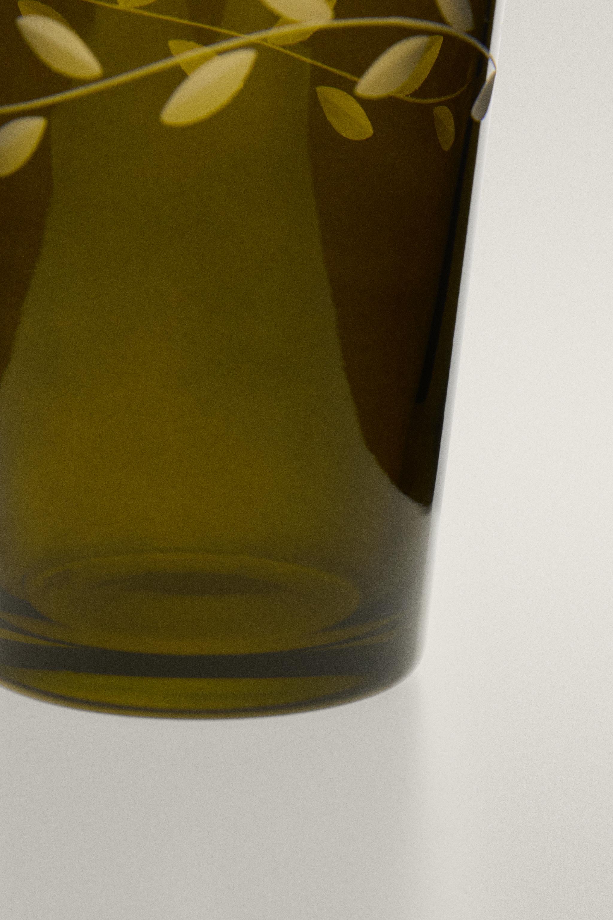 GLASS LEAF CHRISTMAS TUMBLER