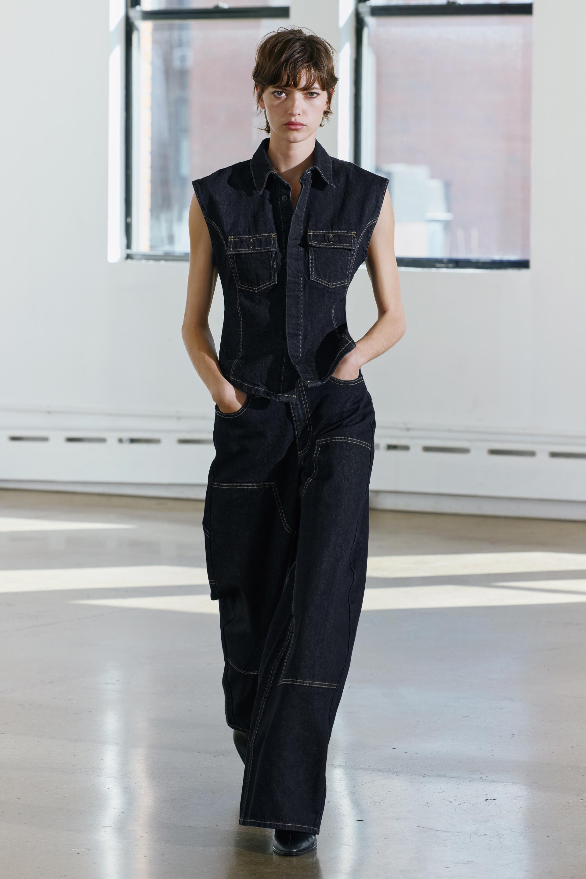 新品【 AULA 】HIGHTWAIST CROPPED DENIMPANTS 新品【 AULA 】HIGHTWAIST CROPPED DENIMPANTS