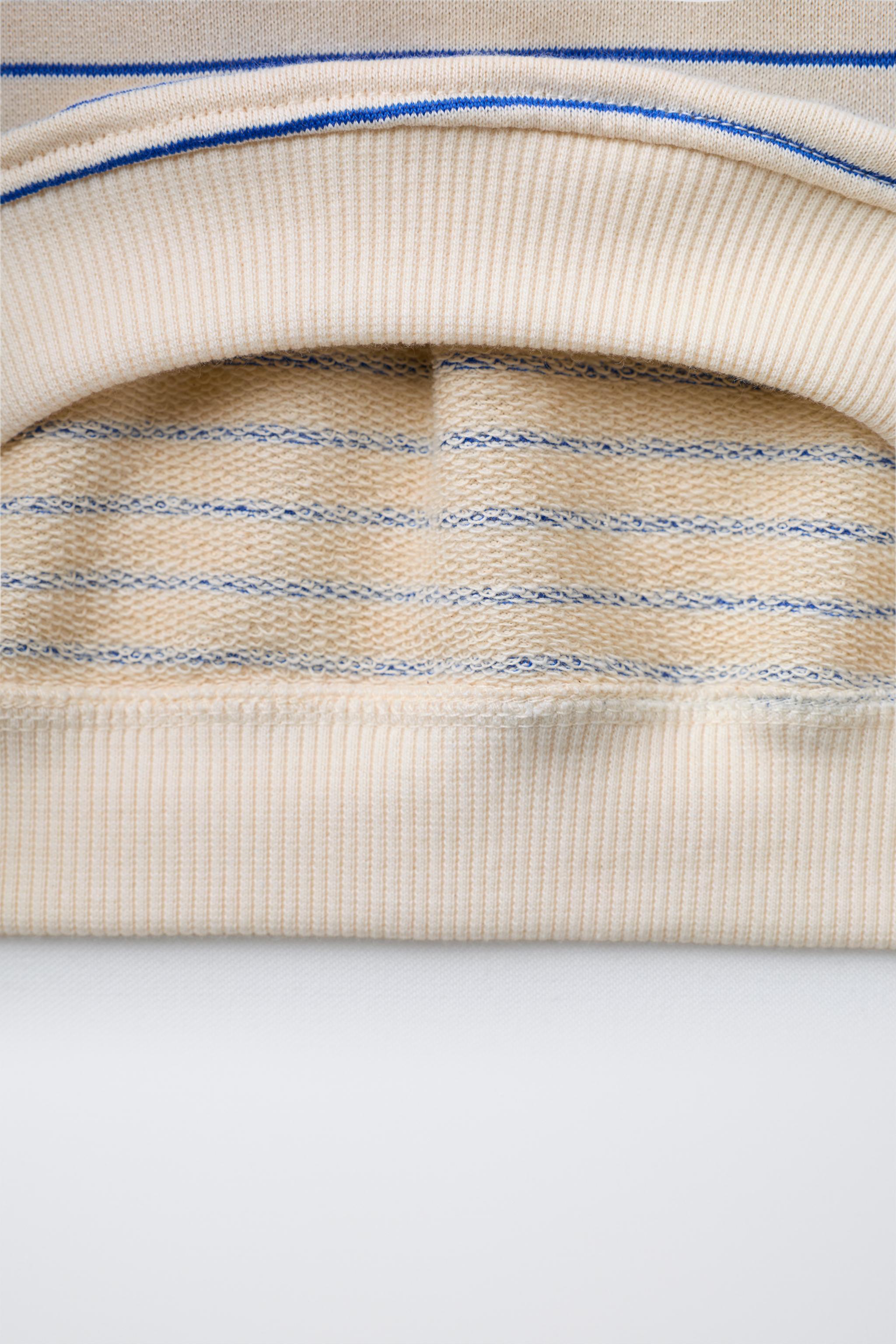 SWEAT À RAYURES