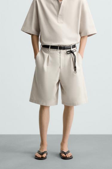 PLEATED COTTON/LINEN BERMUDA SHORTS - Light beige by Zara