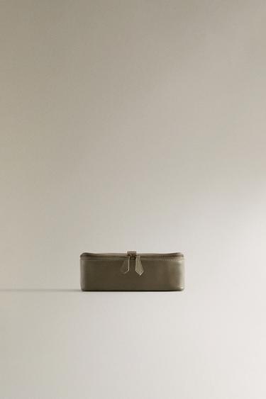 Zara SMALL LEATHER TOILETRY BAG - Khaki Green