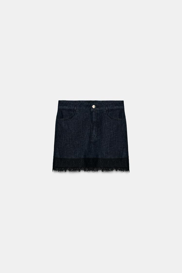 Falda short con detalle de encaje 2