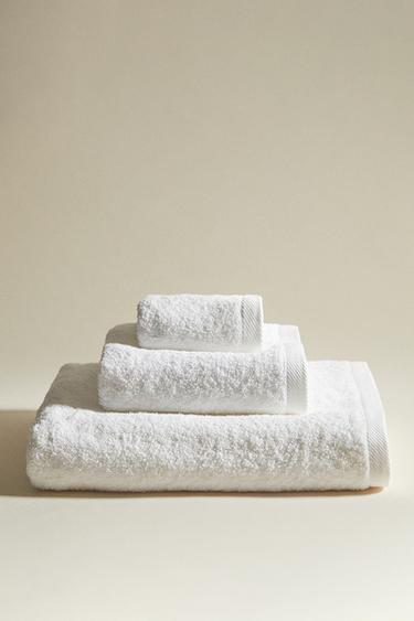 TOALHA DE BANHO EM ALGODÃO FELPUDO LISO (500 GXM²) - Branco da Zara
