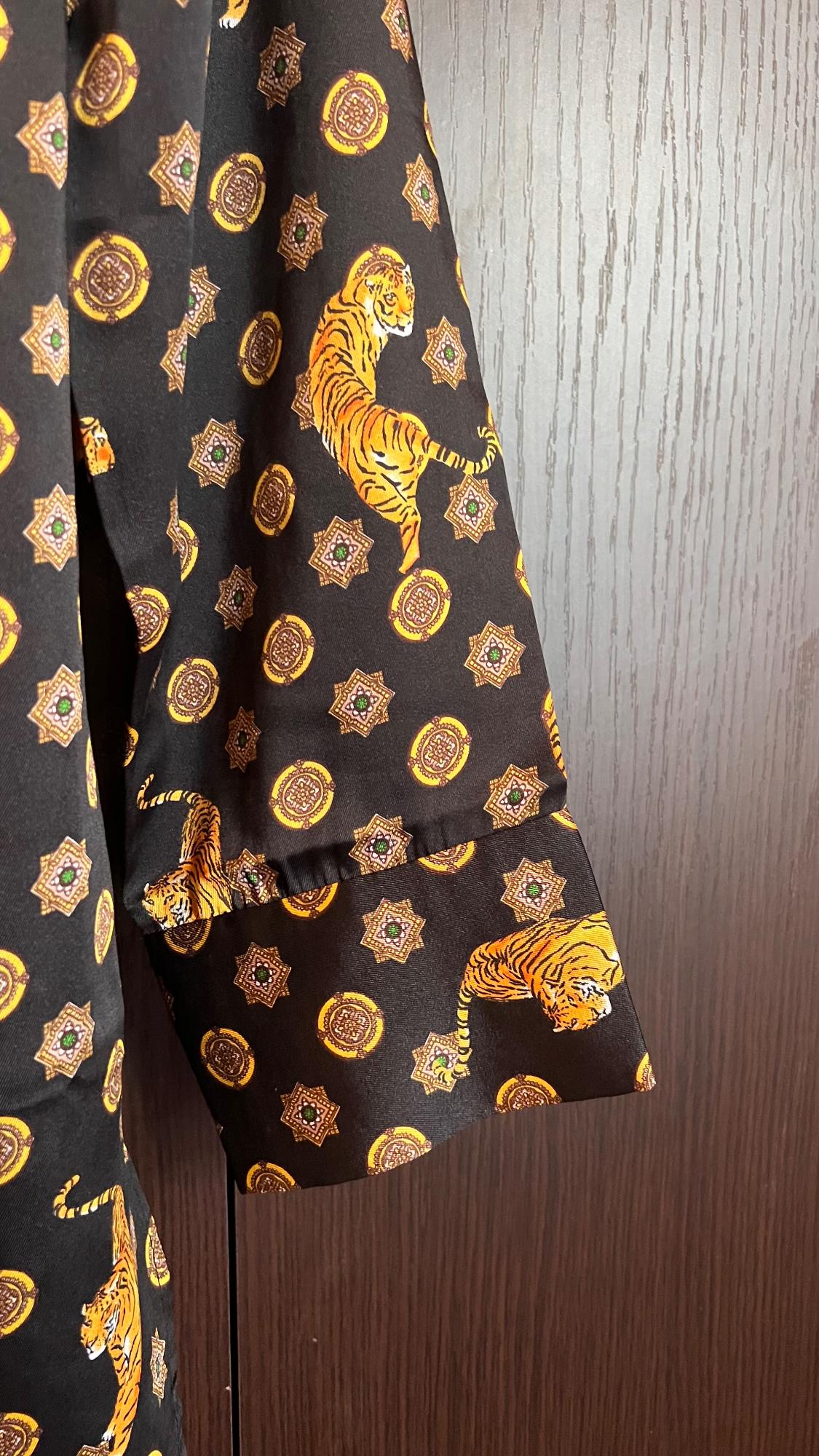 TIGER PRINT BLOUSE - Image 3