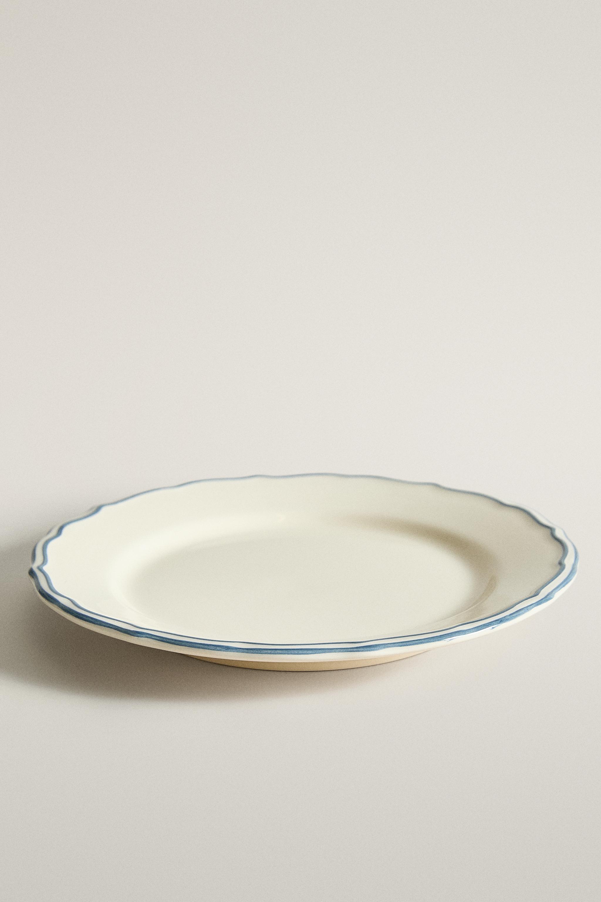 WAVY EARTHENWARE DESSERT PLATE WITH RIM