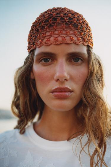 BONNET CASQUETTE CROCHET FANTAISIE - Orange de Zara