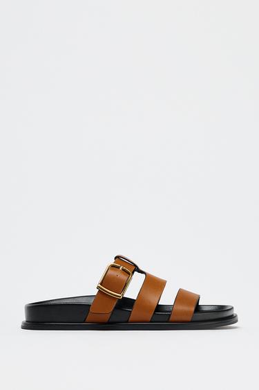 FLACHE LEDERSANDALE MIT SCHNALLE - Braun von Zara - Bild 0